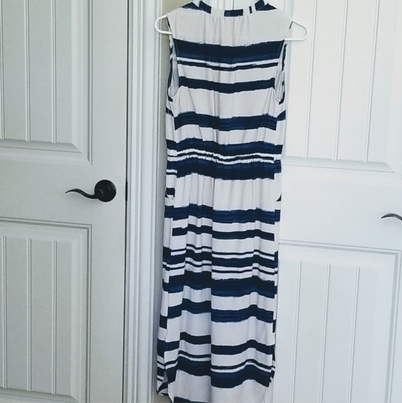 Octavia Pocketed Striped Maxi Dress - Picture 2 of 8